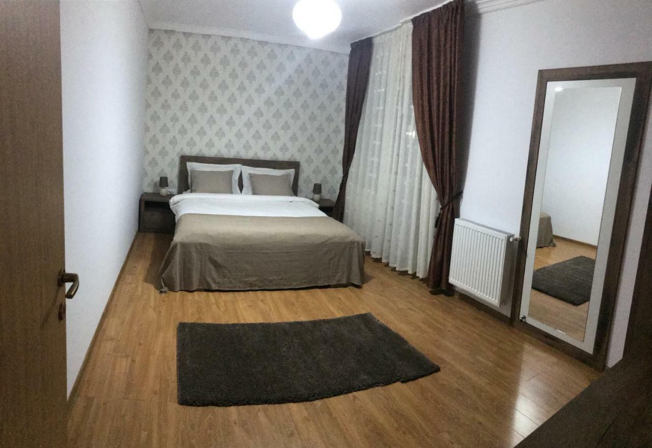 Apartament Toamnei Risnov Exterior photo